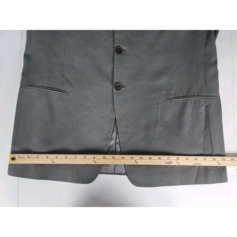 Giorgio Armani Le Collezioni Men's Grey Three Button Blazer 46R